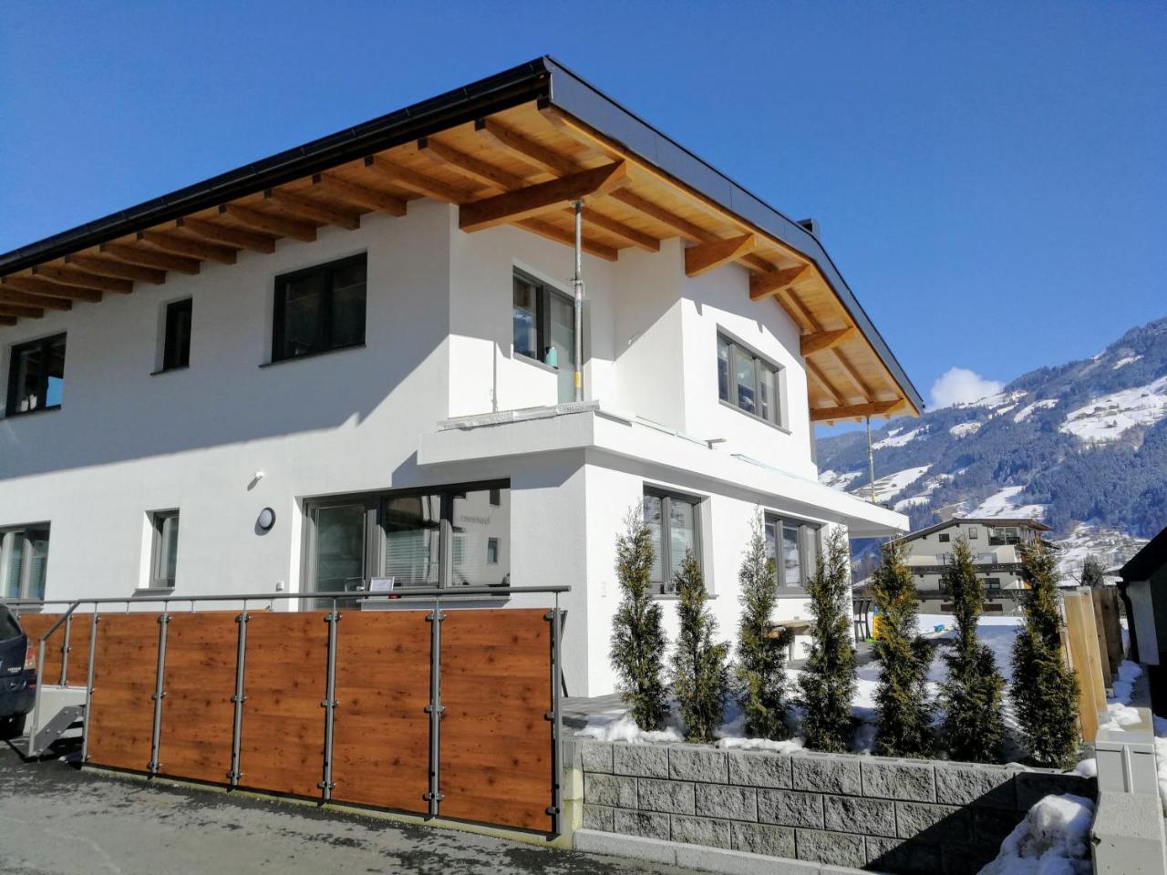 Apart Alpenrose 施文道 外观 照片